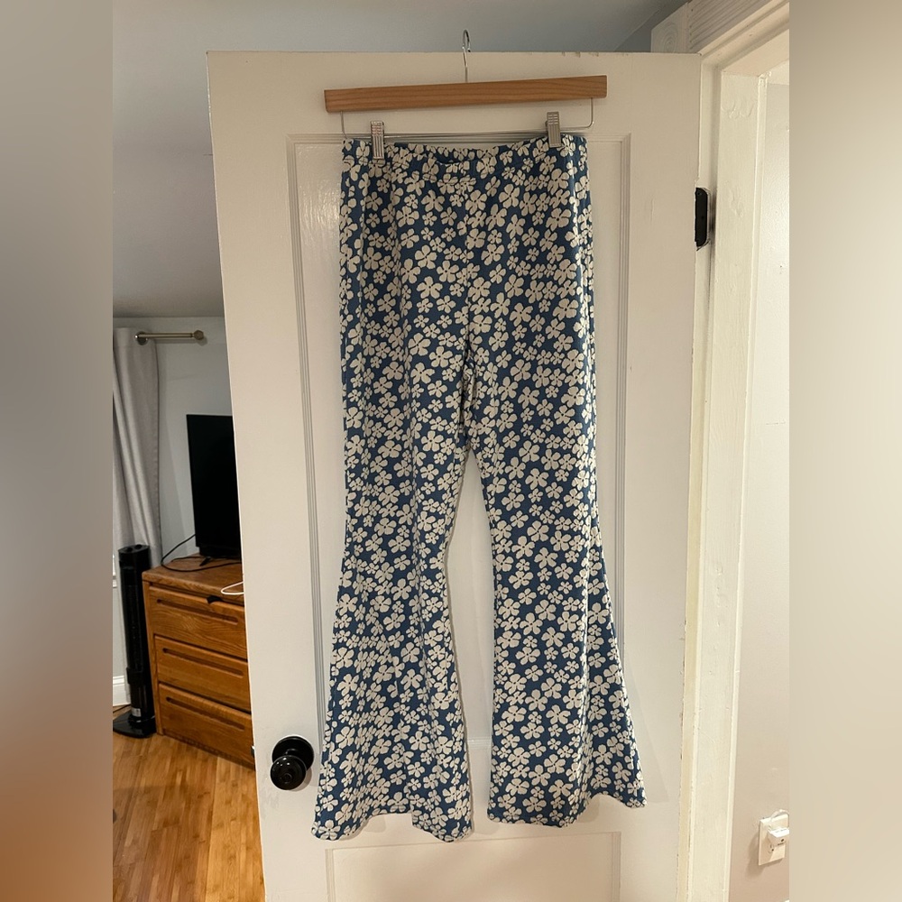 American Eagle Outfitters Blue Floral Flare Pants